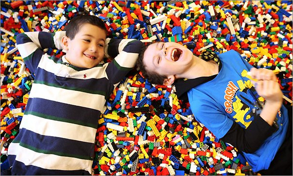 Lavinamieji žaidimai su lego konstruktoriumi (4-7 metų vaikams)